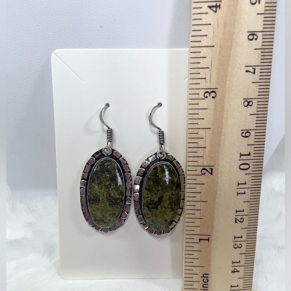 Dragon Blood 925 Gemstone Earring - Picture 2 of 3